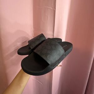 COACH black slides !